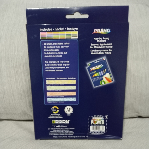 Coloring Kit 46pc - Picture 3 of 5